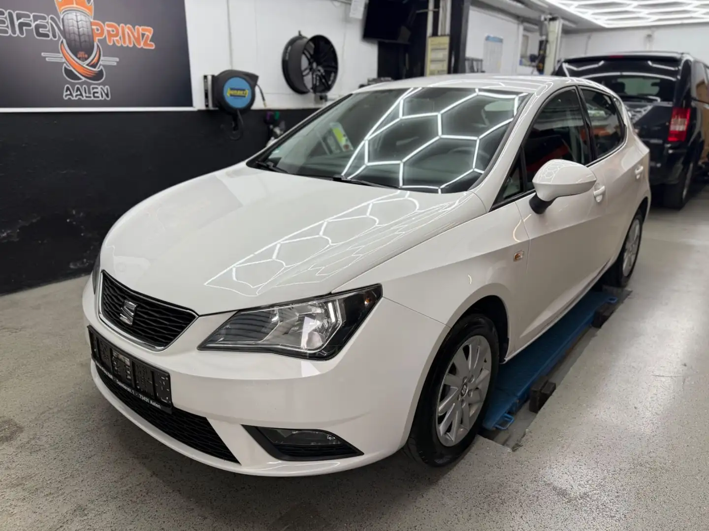 SEAT Ibiza 1.2 Style / 2.Hand/Tempomat/voll S.heft Weiß - 1