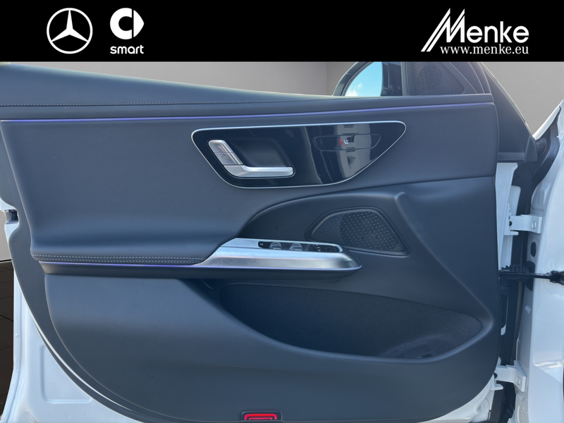 Mercedes-Benz E 220 d Limo AMG+Night+Distro+AHK+KeyGo+Ambiente — photo 11
