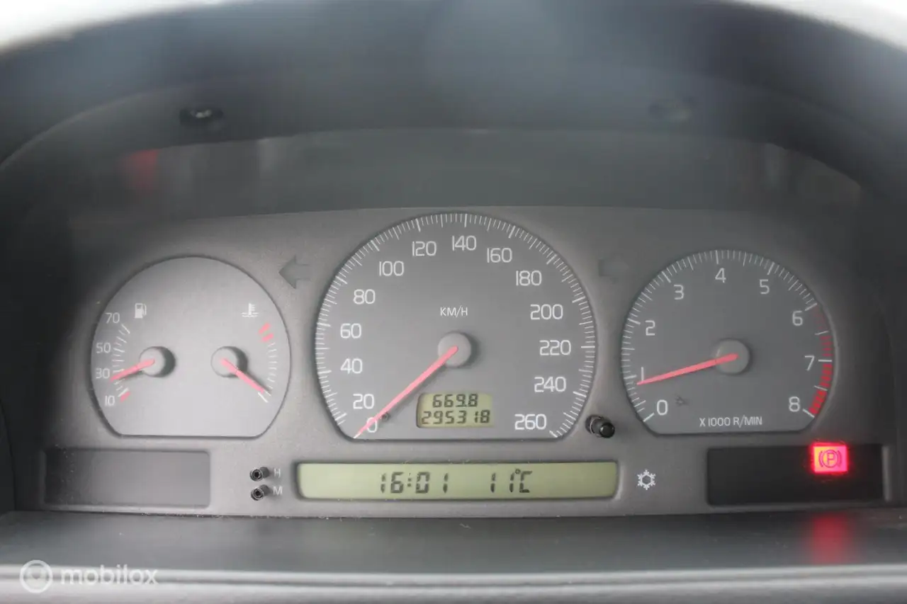 Volvo V70 2.5 Comfort-Line, foto 8