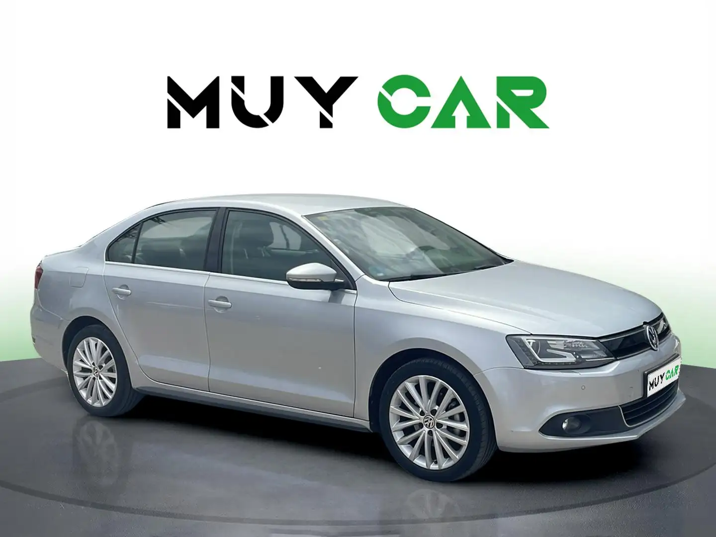 Volkswagen Jetta 1.4 TSI Sport DSG 160 Argintiu - 1