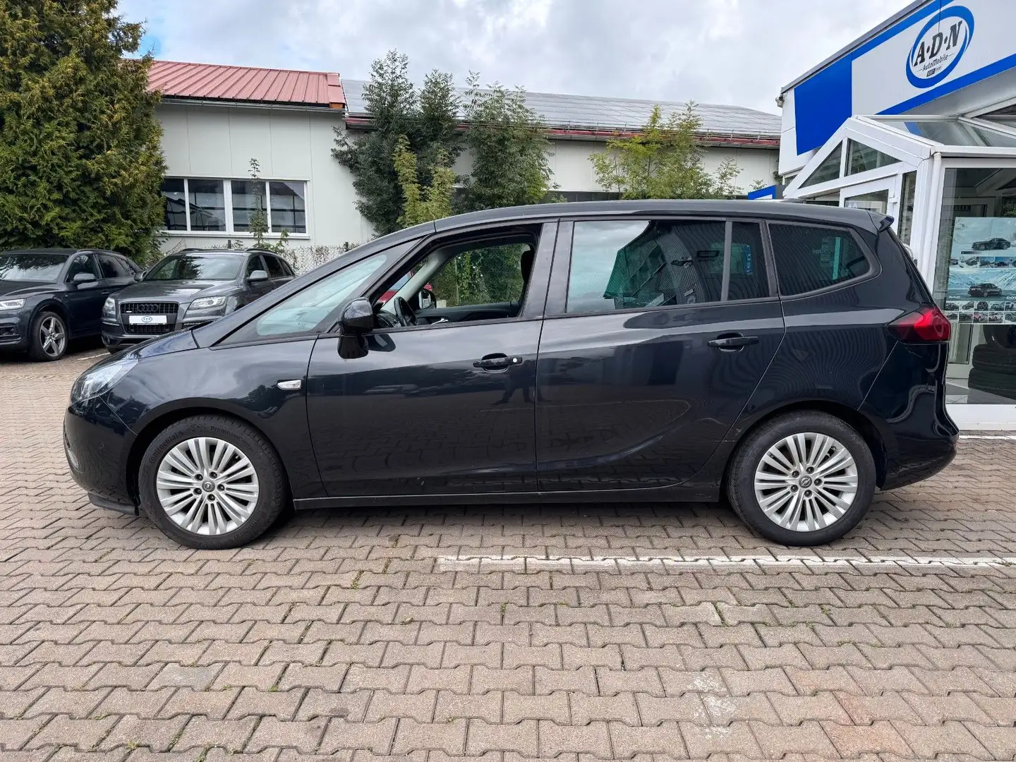 Opel Zafira C Tourer *7Sitze*Navi*Kamera*8fach* Noir - 2