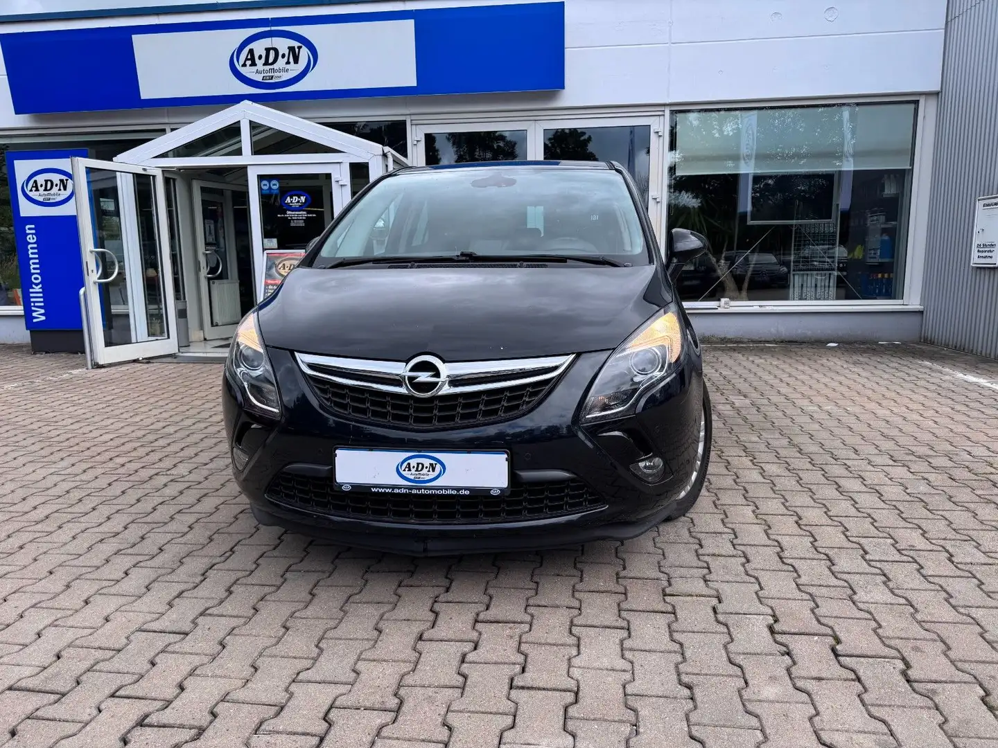 Opel Zafira C Tourer *7Sitze*Navi*Kamera*8fach* Noir - 1