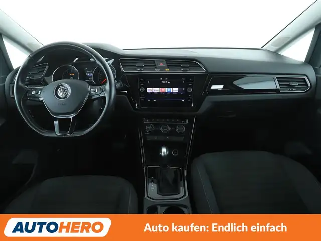 Volkswagen Touran view 12