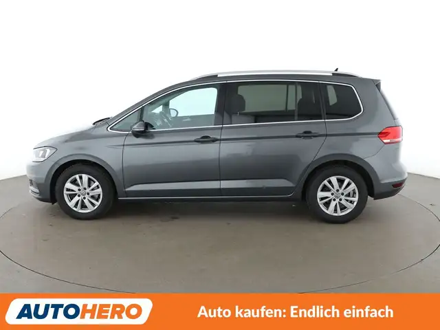 Volkswagen Touran view 3