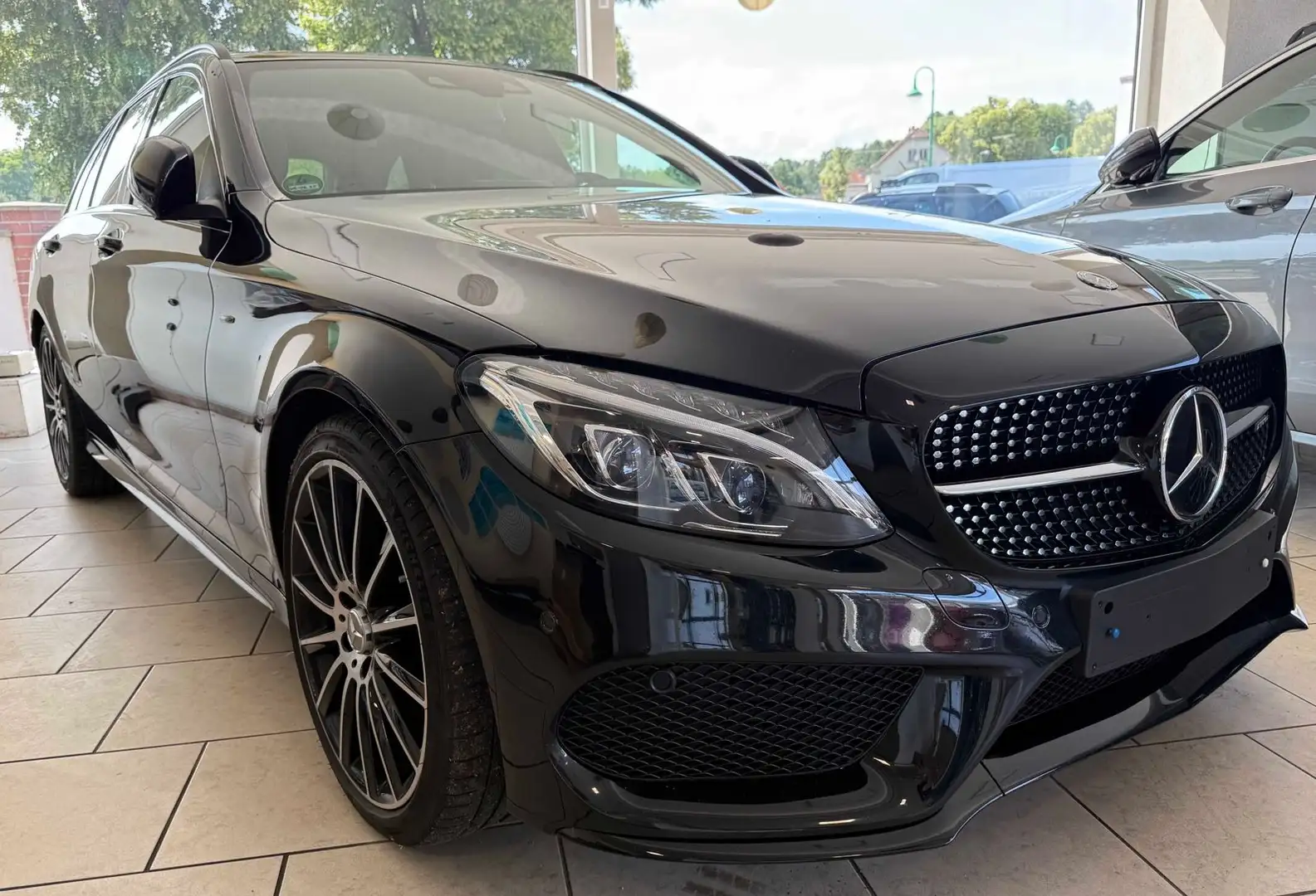 Mercedes-Benz C 43 AMG 3x AMG, Head-Up. SH. AHK, Pano, LED. Night Schwarz - 1