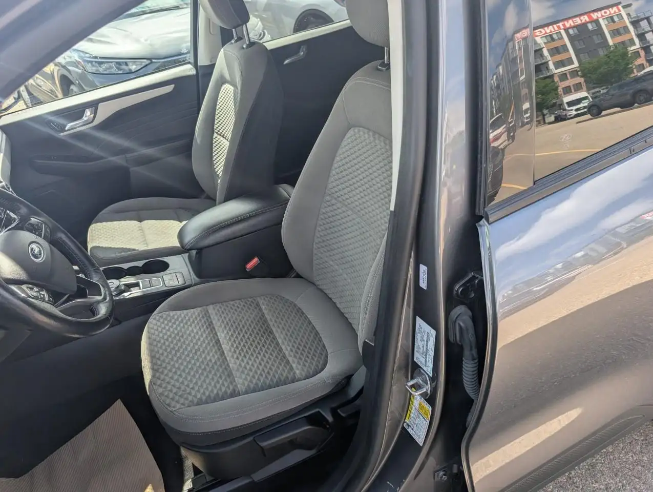 Ford Escape снимка Ford Escape