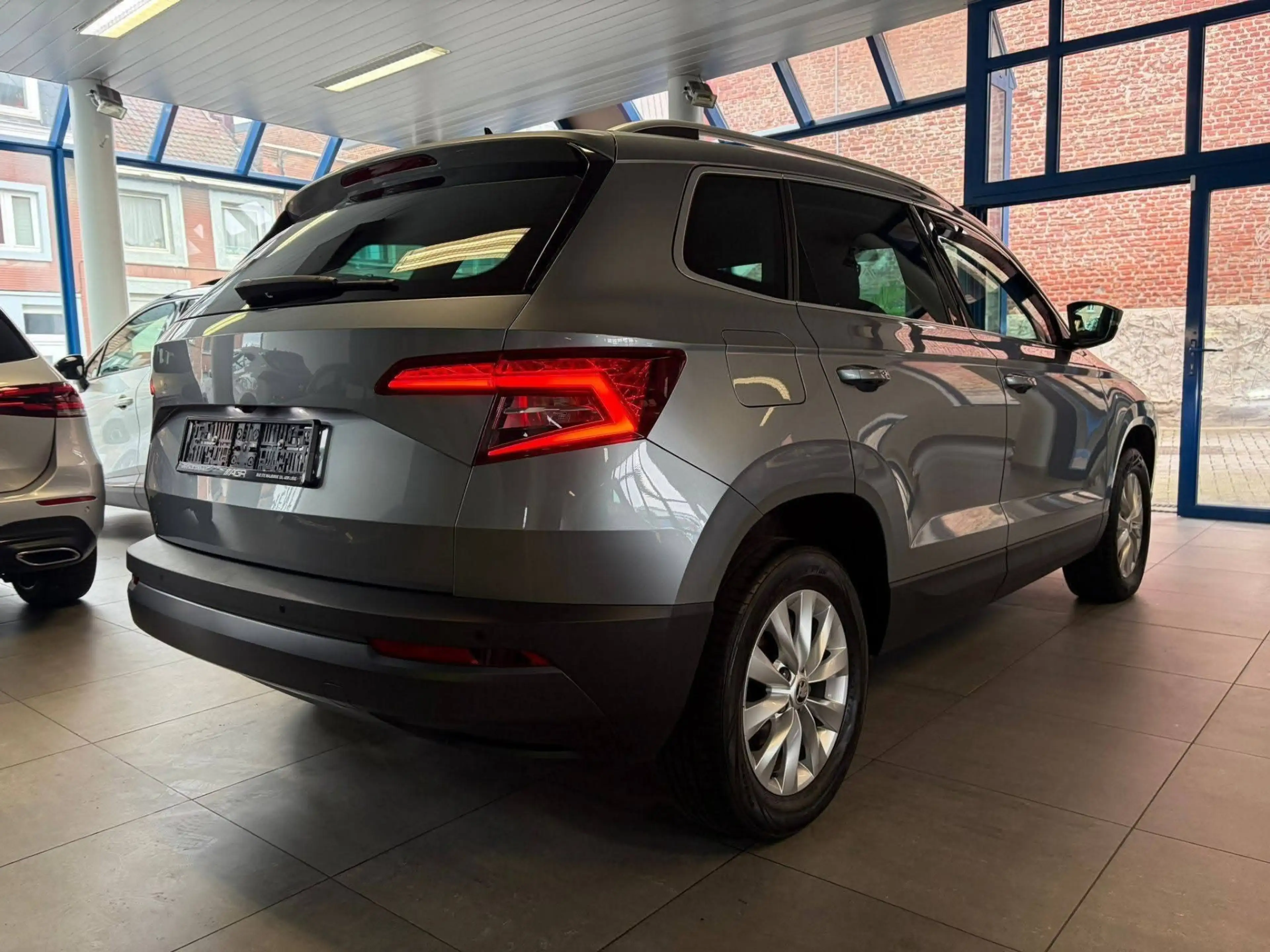 Skoda Karoq BOITE AUTO TRES BIEN EQUIPEE GARANTIE — photo 13