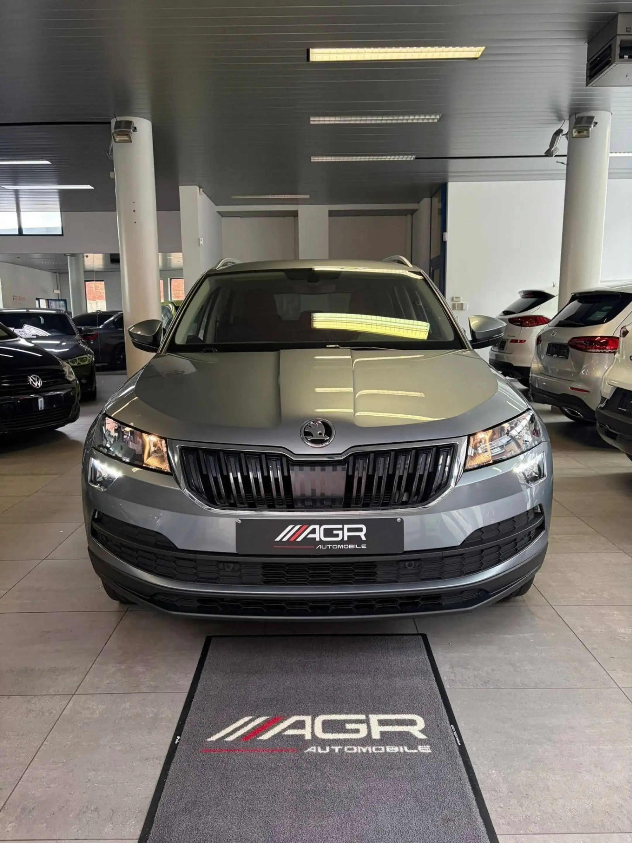 Skoda Karoq BOITE AUTO TRES BIEN EQUIPEE GARANTIE — photo 3