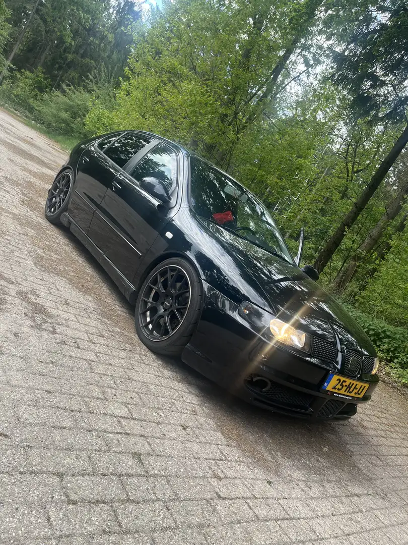 SEAT Leon 1.8-20VT Sport Negru - 1