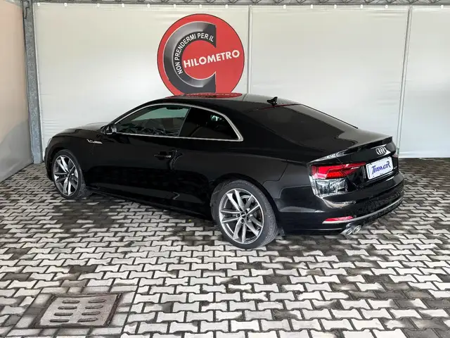 Audi A5 view 3