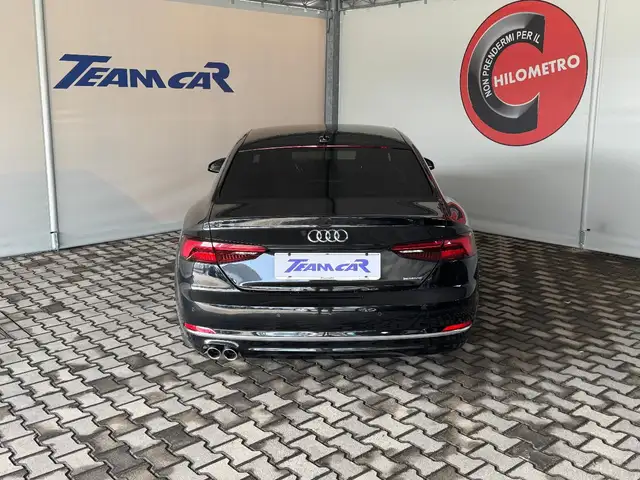 Audi A5 view 4
