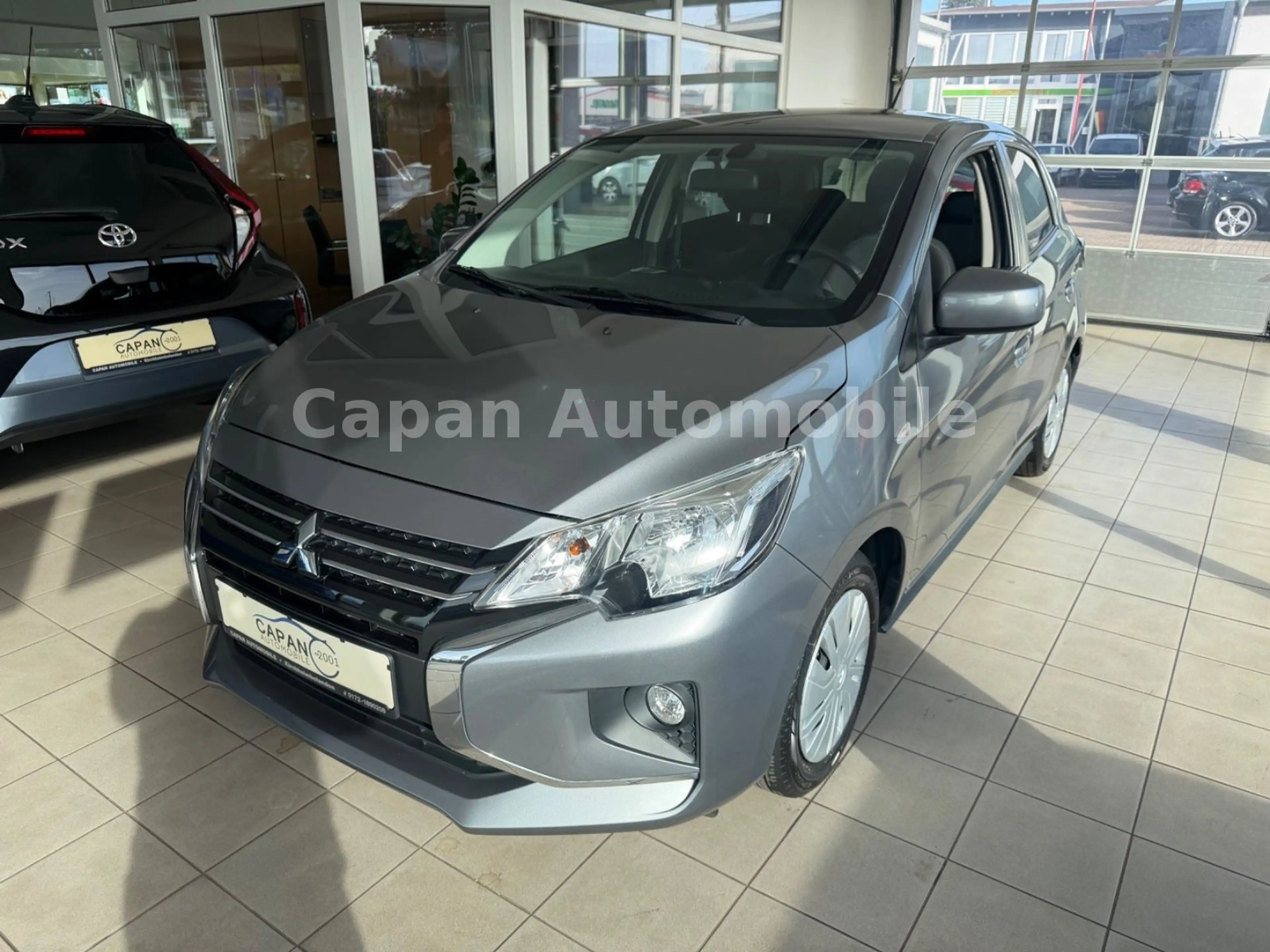 Mitsubishi Space Star Intro Edition+ Scheckheft/Navi/SHZ/E6 — photo 3