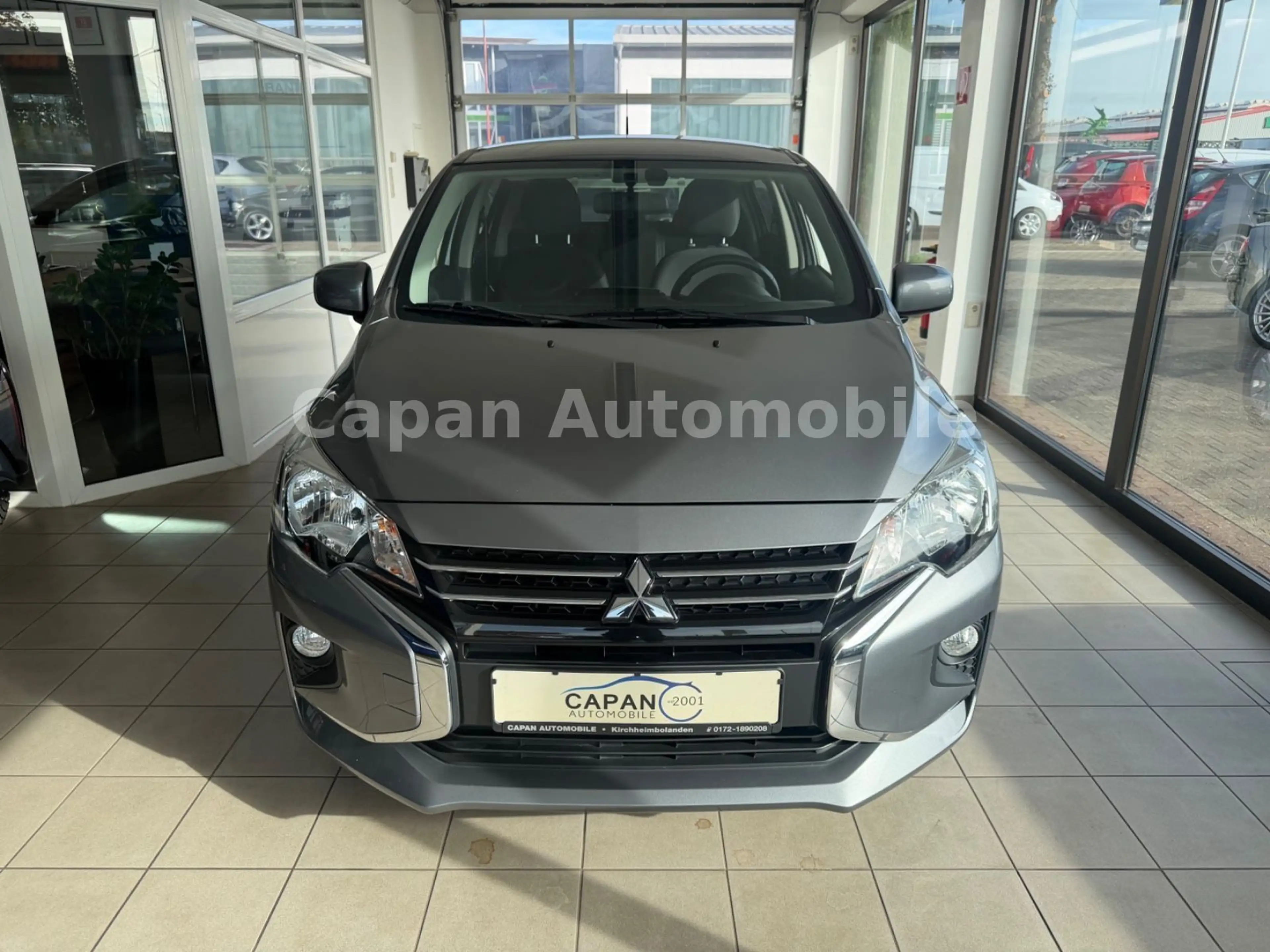 Mitsubishi Space Star Intro Edition+ Scheckheft/Navi/SHZ/E6 — photo 2