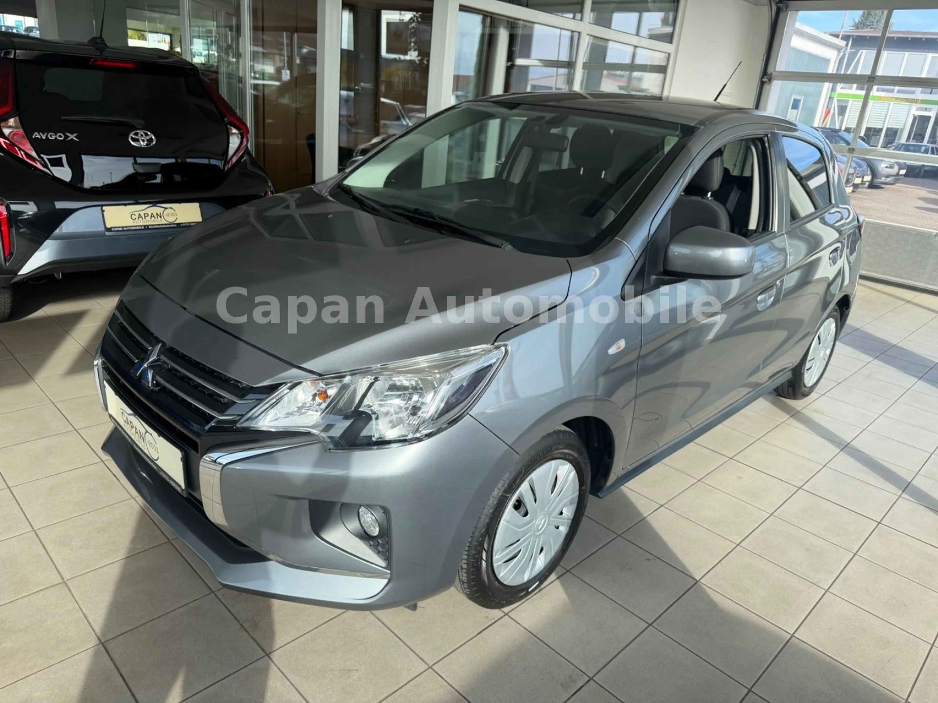 Mitsubishi Space Star Intro Edition+ Scheckheft/Navi/SHZ/E6 — photo 8
