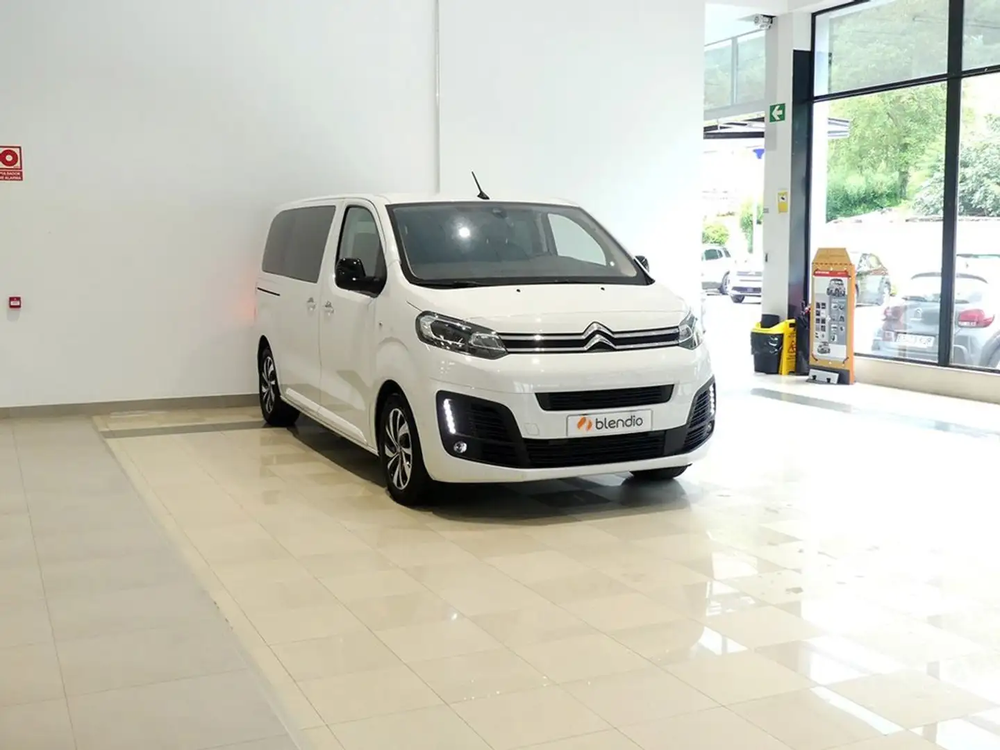 Citroen Spacetourer 2.0 BLUEHDI 130KW AUTO M BUSINESS LOU 177 5P Alb - 2