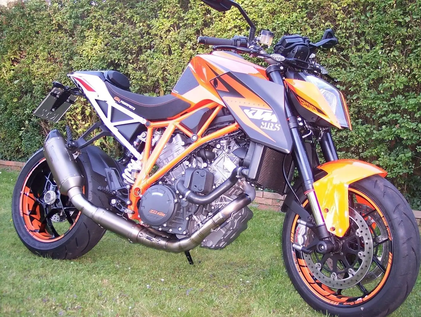 KTM 1290 Super Duke R Oranj - 2