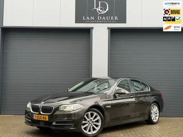 BMW 528 5-serie 528i High Executive|LUXURY / CAMERA / APK
