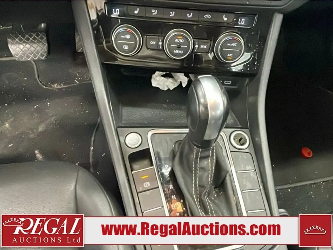 Volkswagen Jetta снимка Volkswagen Jetta