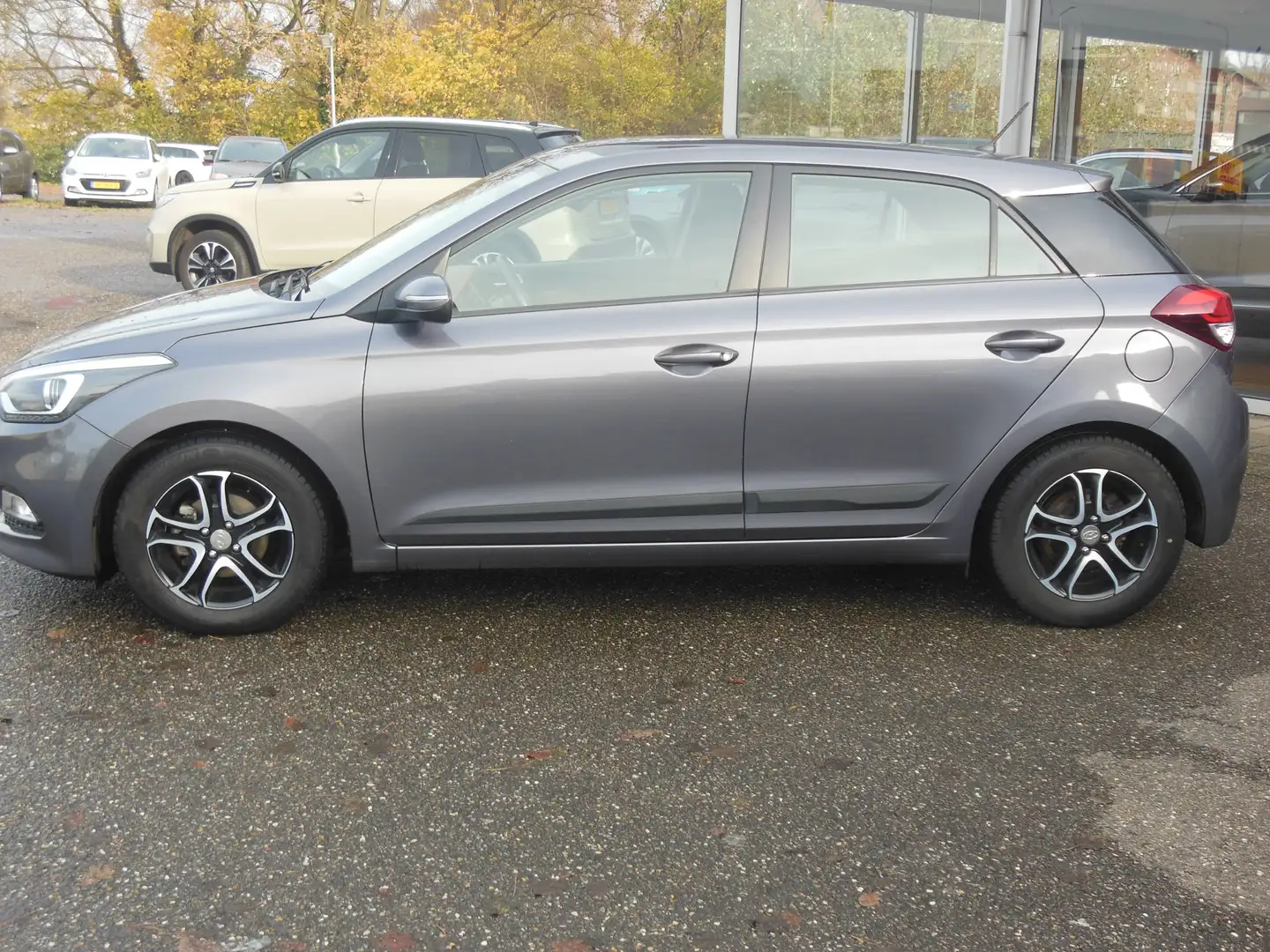 Hyundai i20 1.2 HP i-Motion Staat in Hardenberg Grau - 2