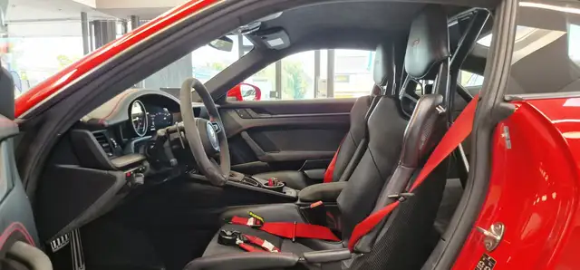 Porsche 911 view 13
