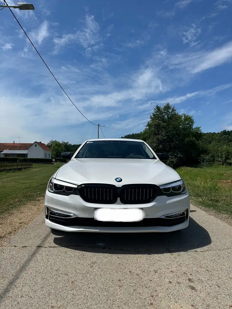 BMW 520 520d xDrive Aut. Luxury Line Weiß - 2