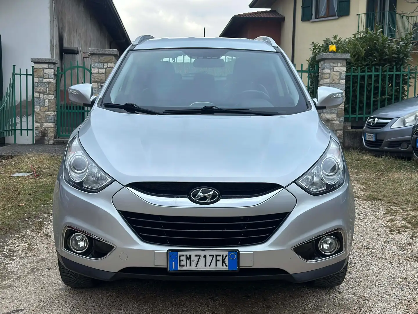Hyundai iX35 1.7 CRDi 2WD Comfort Grau - 2