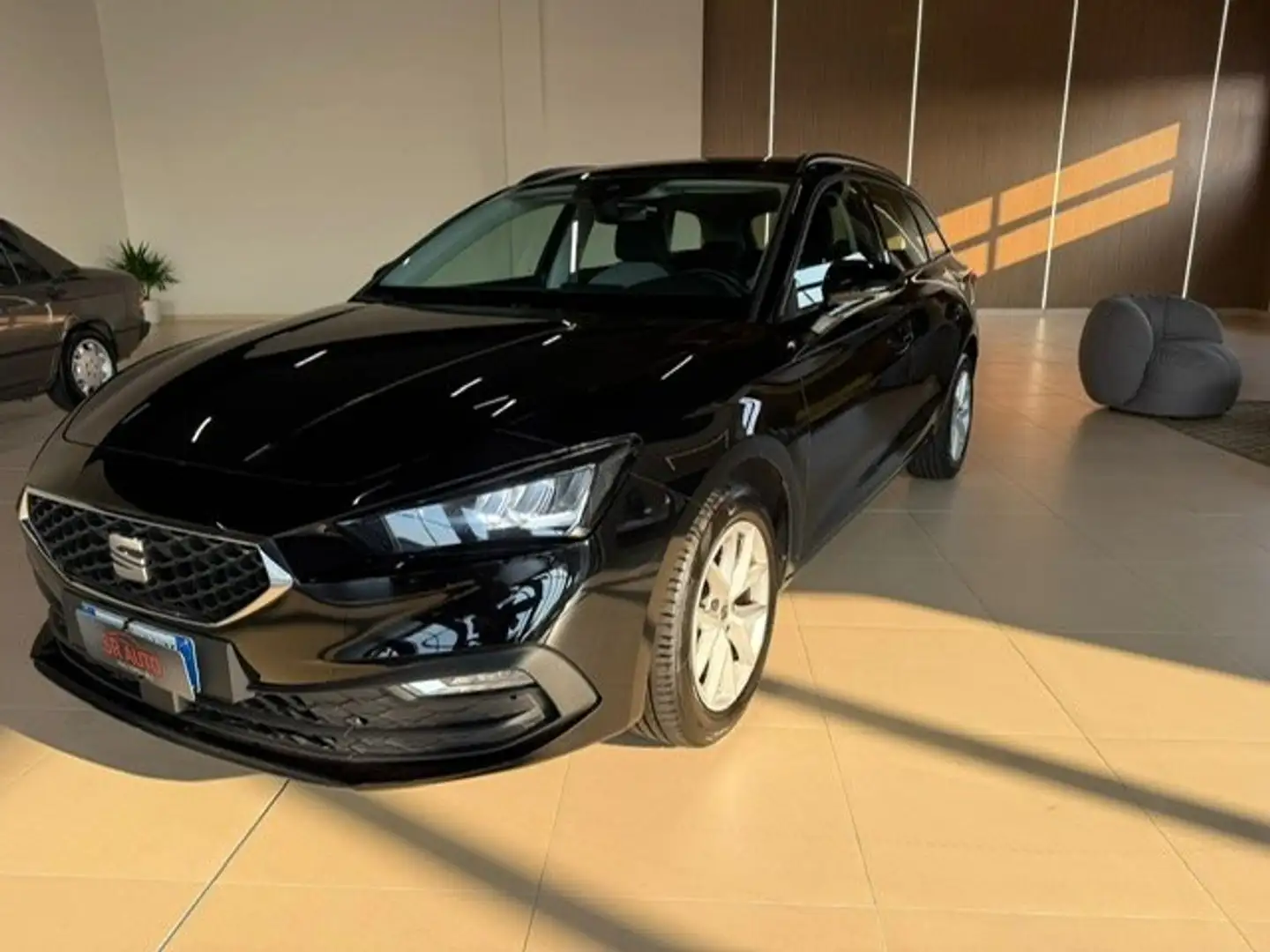SEAT Leon Leon Sportstourer 1.0 etsi Xcellence 110 cv dsg Noir - 1