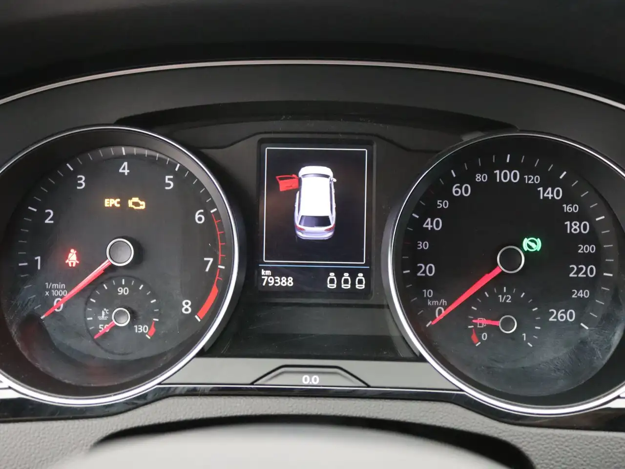 Volkswagen Passat Variant R-Line 1.5TSI DSG / HuD, AHK, LED 13