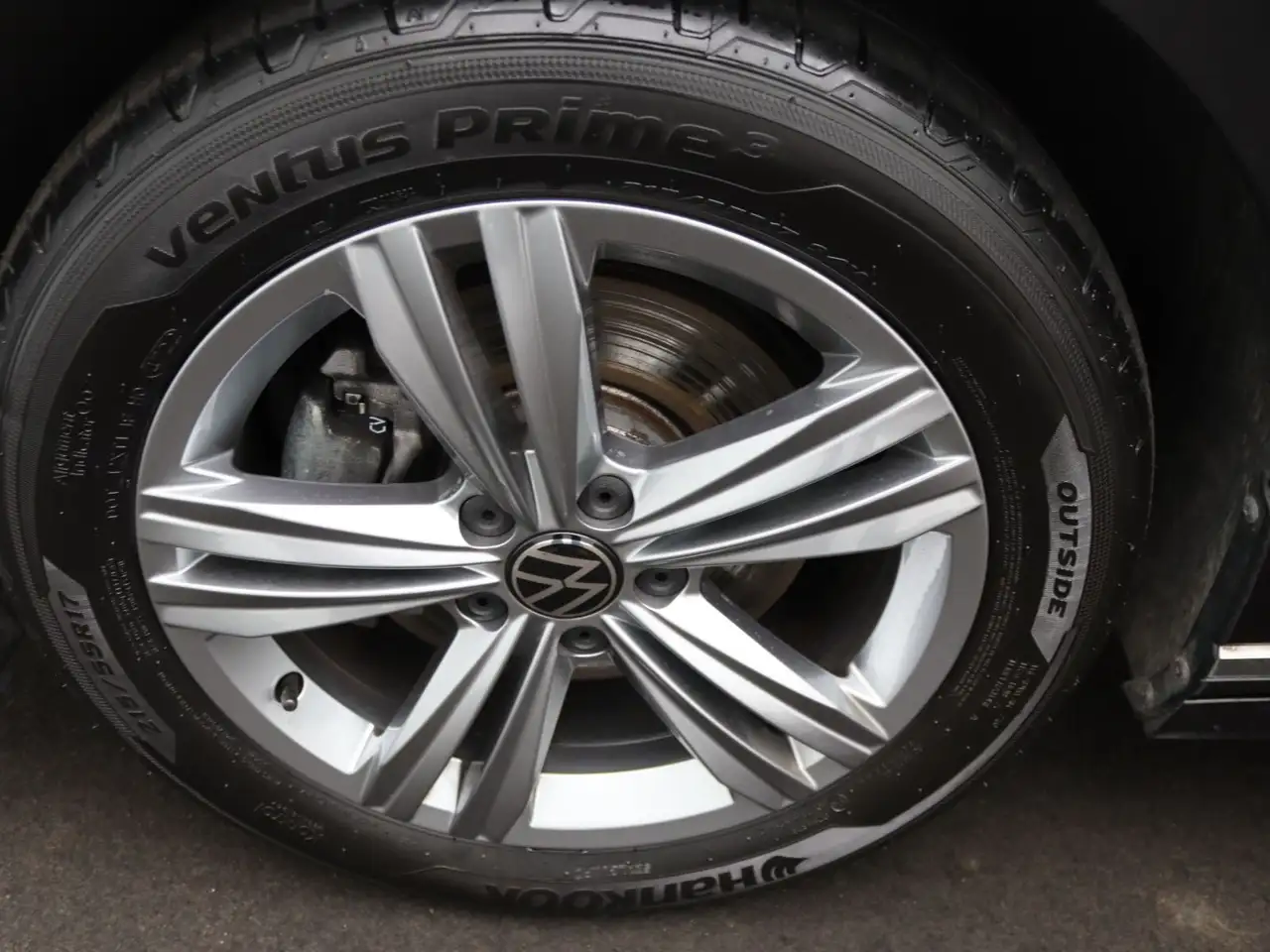 Volkswagen Passat Variant R-Line 1.5TSI DSG / HuD, AHK, LED 18