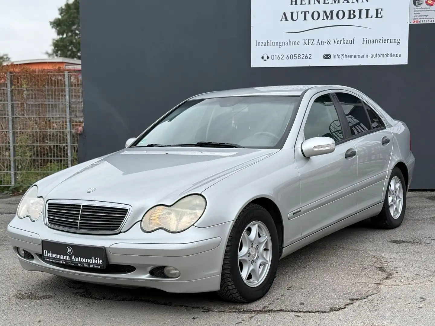 Mercedes-Benz C 180 Aut. Kompressor  *LPG*NAVI*TÜV NEU*ALU* Silber - 1