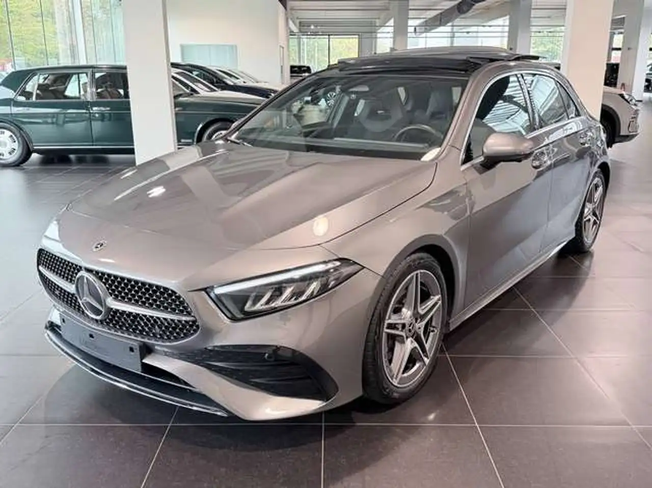 Mercedes-Benz A 200