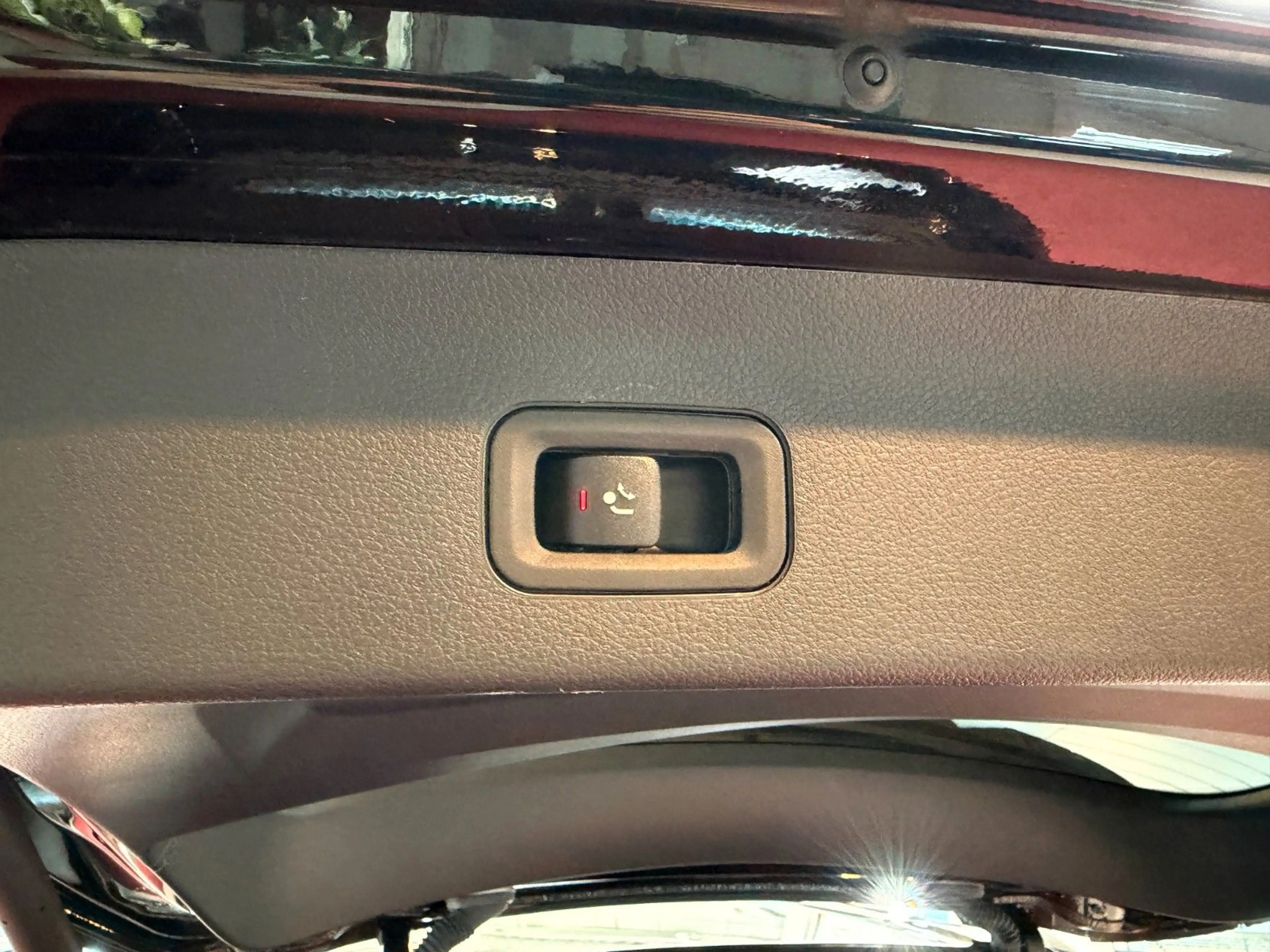 Mercedes-Benz GLS 400 d 4Matic AMG 9G *7-Sitzer*Pano*LED*Navi* — photo 8