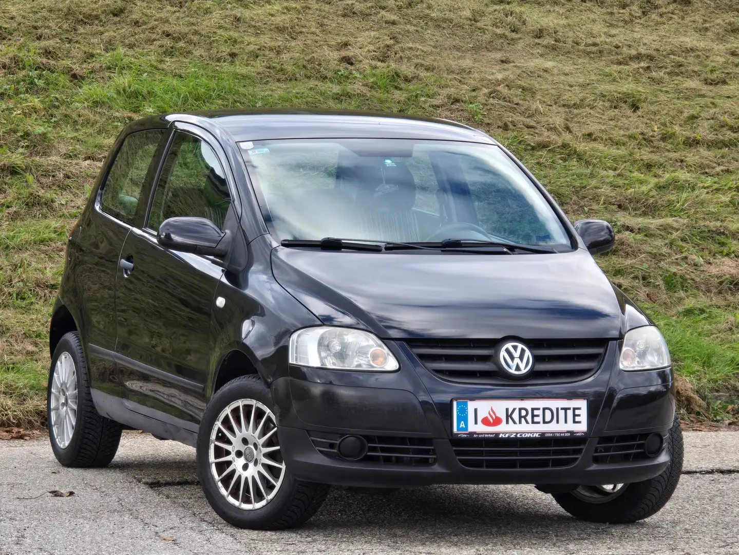 Volkswagen Fox Top* Kredit* Neues Pickerl* Klima* Gepglegt* Schwarz - 2