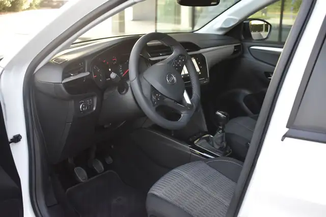 Opel Corsa view 10