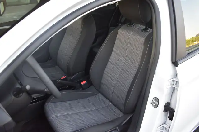 Opel Corsa view 11