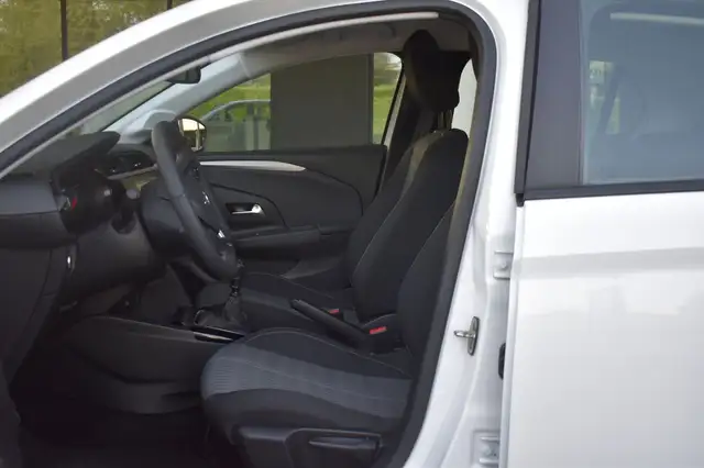 Opel Corsa view 12
