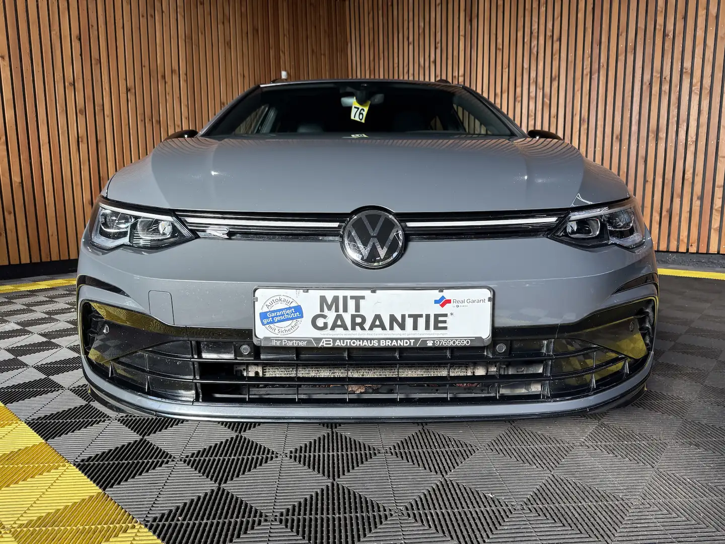 Volkswagen Golf Variant 2,0TDI R-Line Black DSG *Navi*Keyl. Grau - 2