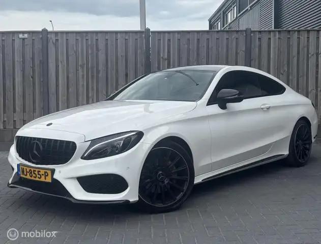 Mercedes-Benz C 180 Coupé Edition 1/ALCANTARA/LED/NAVI/