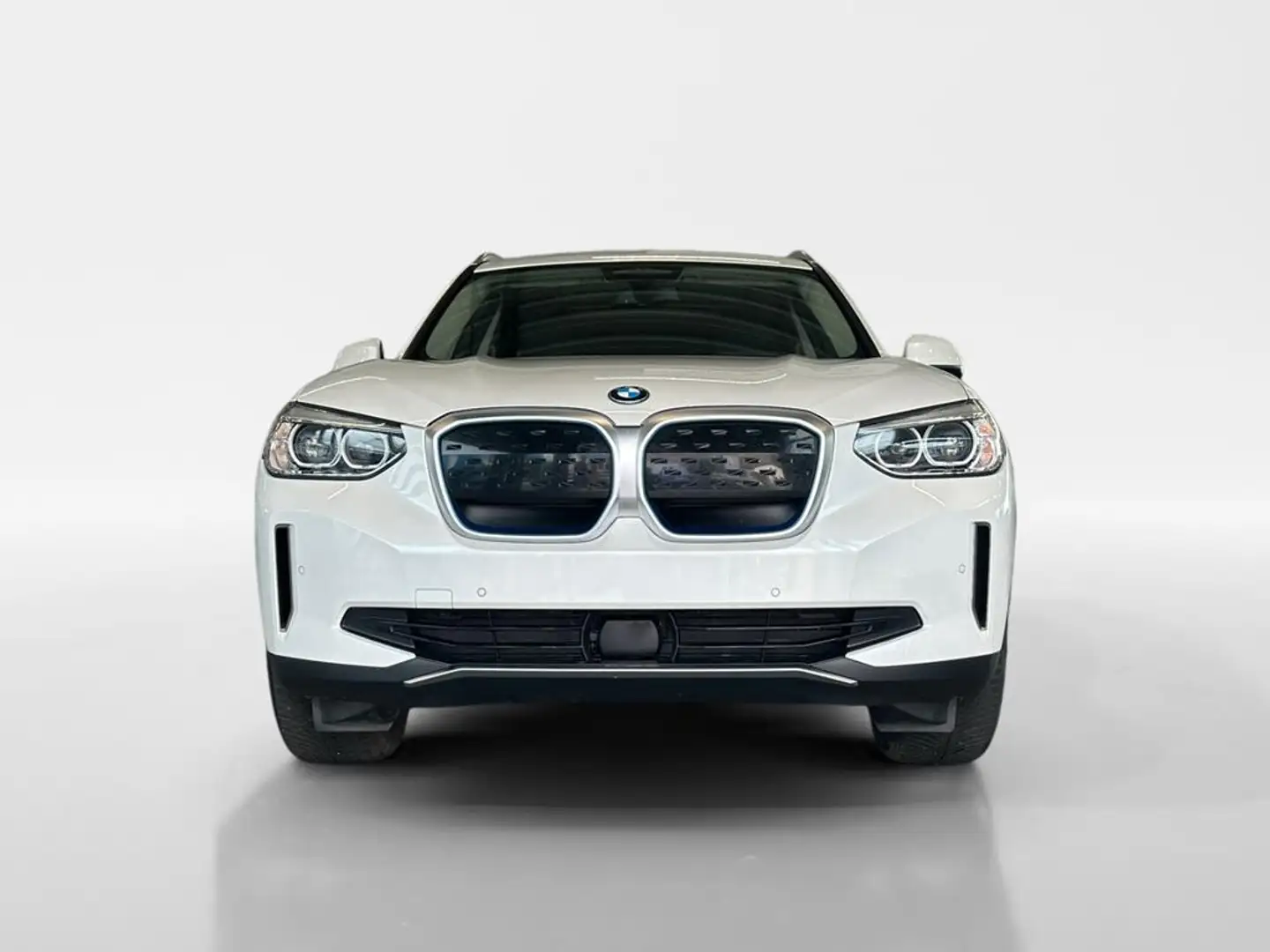 BMW iX3 Inspiring Weiß - 2