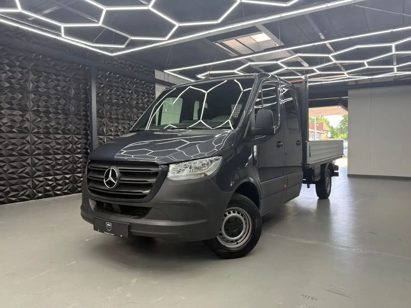Mercedes-Benz Sprinter Pritsche DoKa 317 L3/1HD/AHK/KLIMA/NAVI Grigio - 1
