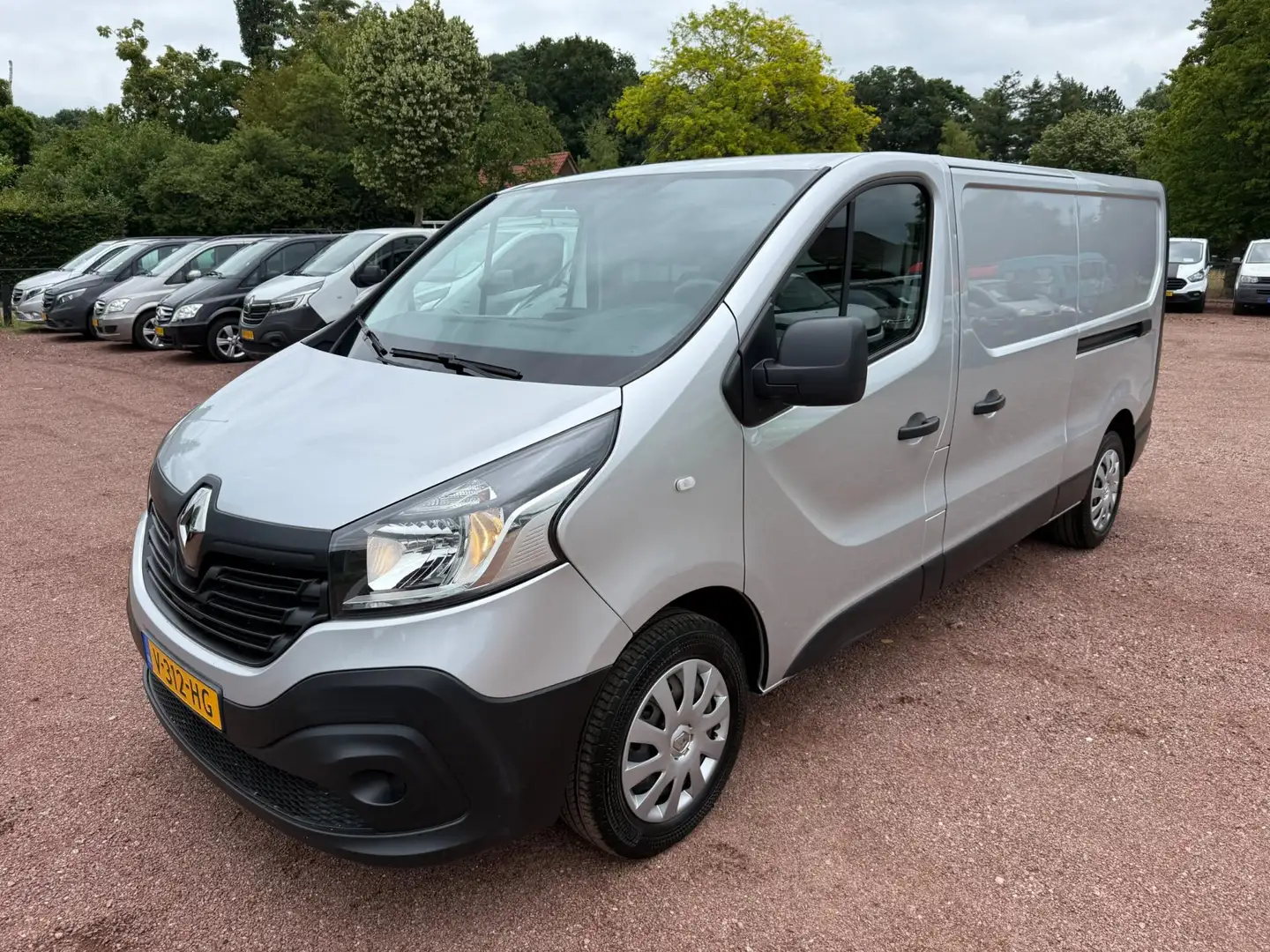 Renault Trafic 1.6 dCi T29 L2H1 / 2 Schuifdeuren / Cruise Control Gris - 2