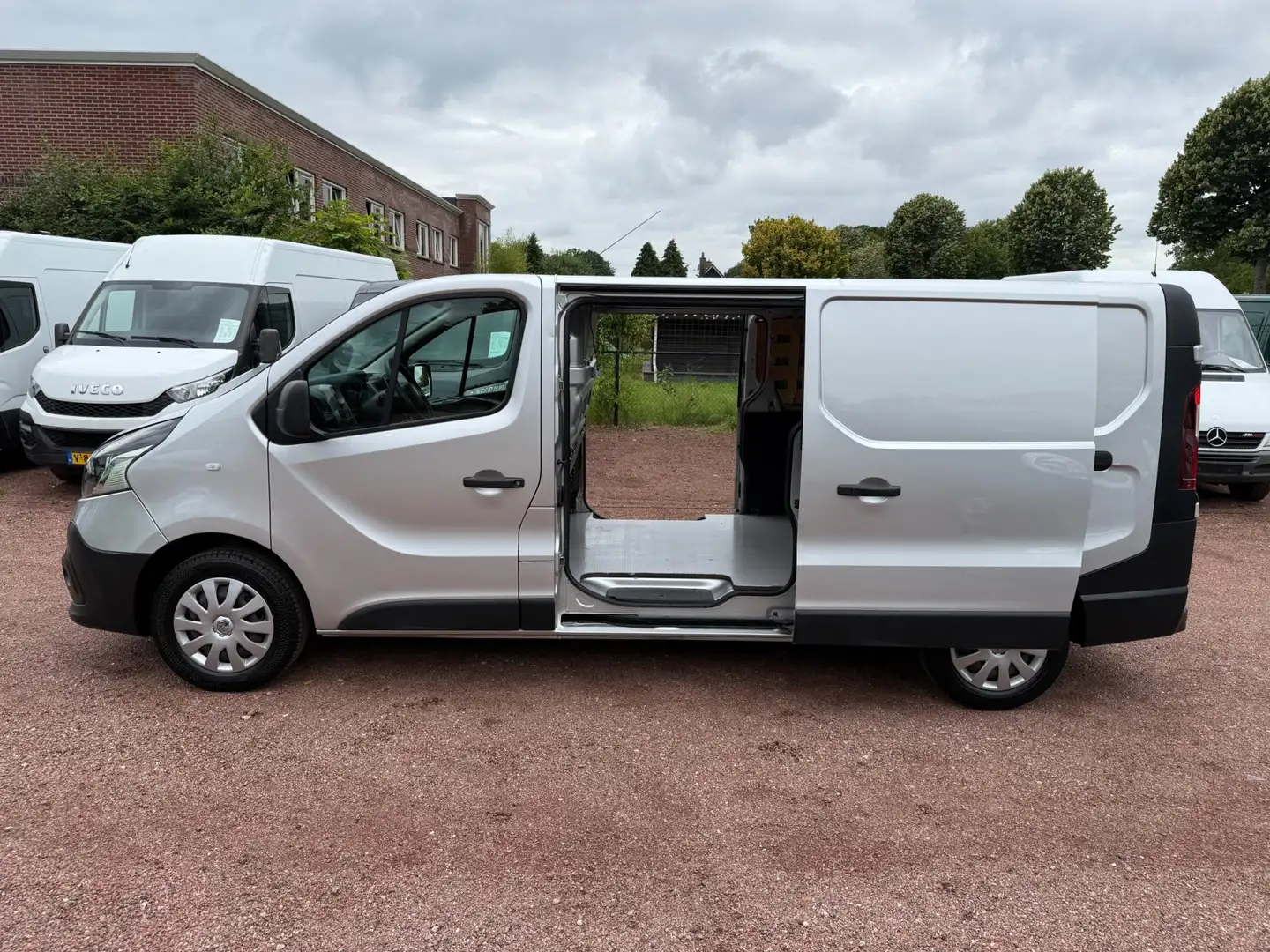 Renault Trafic 1.6 dCi T29 L2H1 / 2 Schuifdeuren / Cruise Control Gris - 1