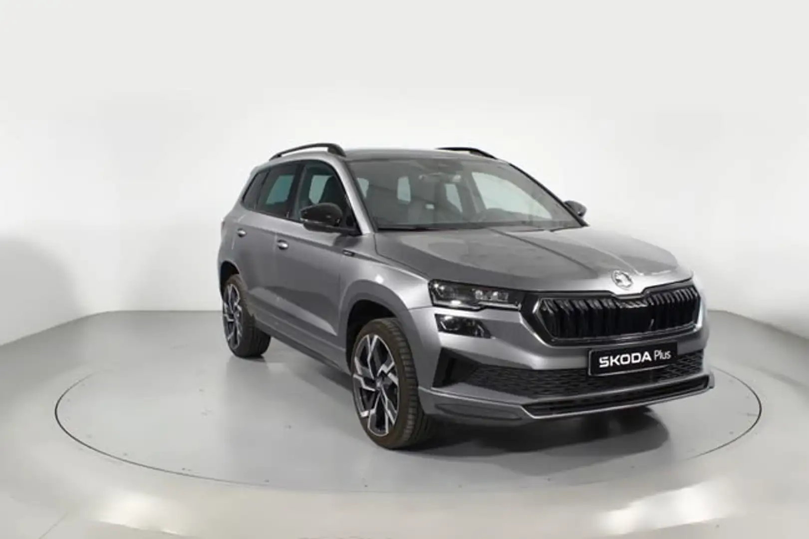 Skoda Karoq 1.5 TSI Sportline ACT 110KW Gris - 1