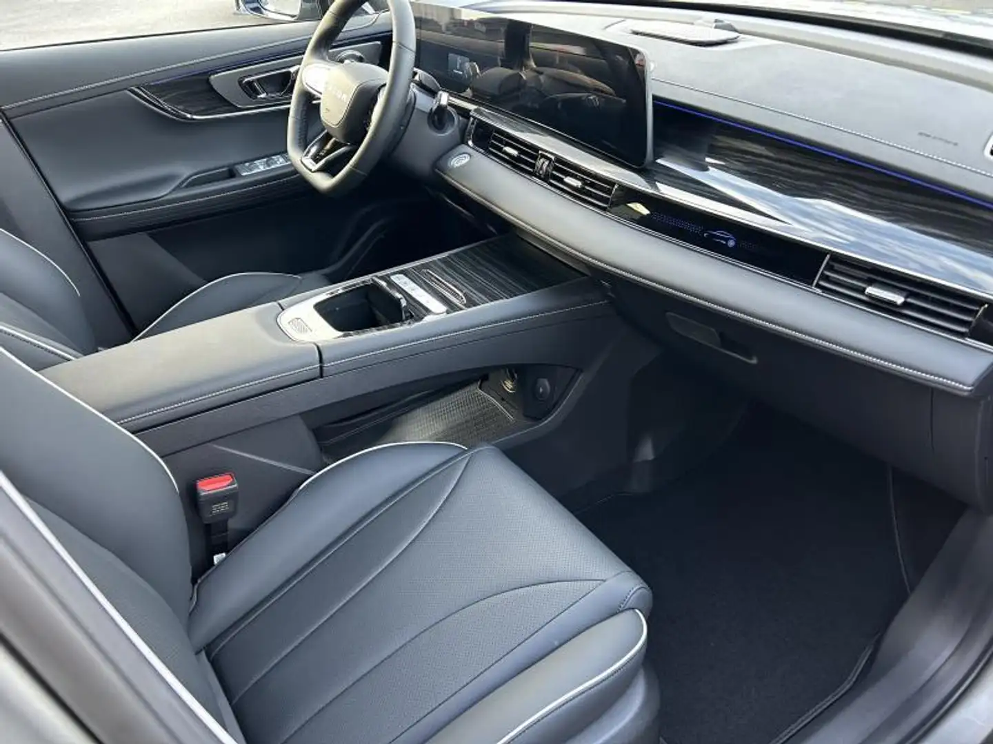 Omoda 5 PREMIUM Grau - 2