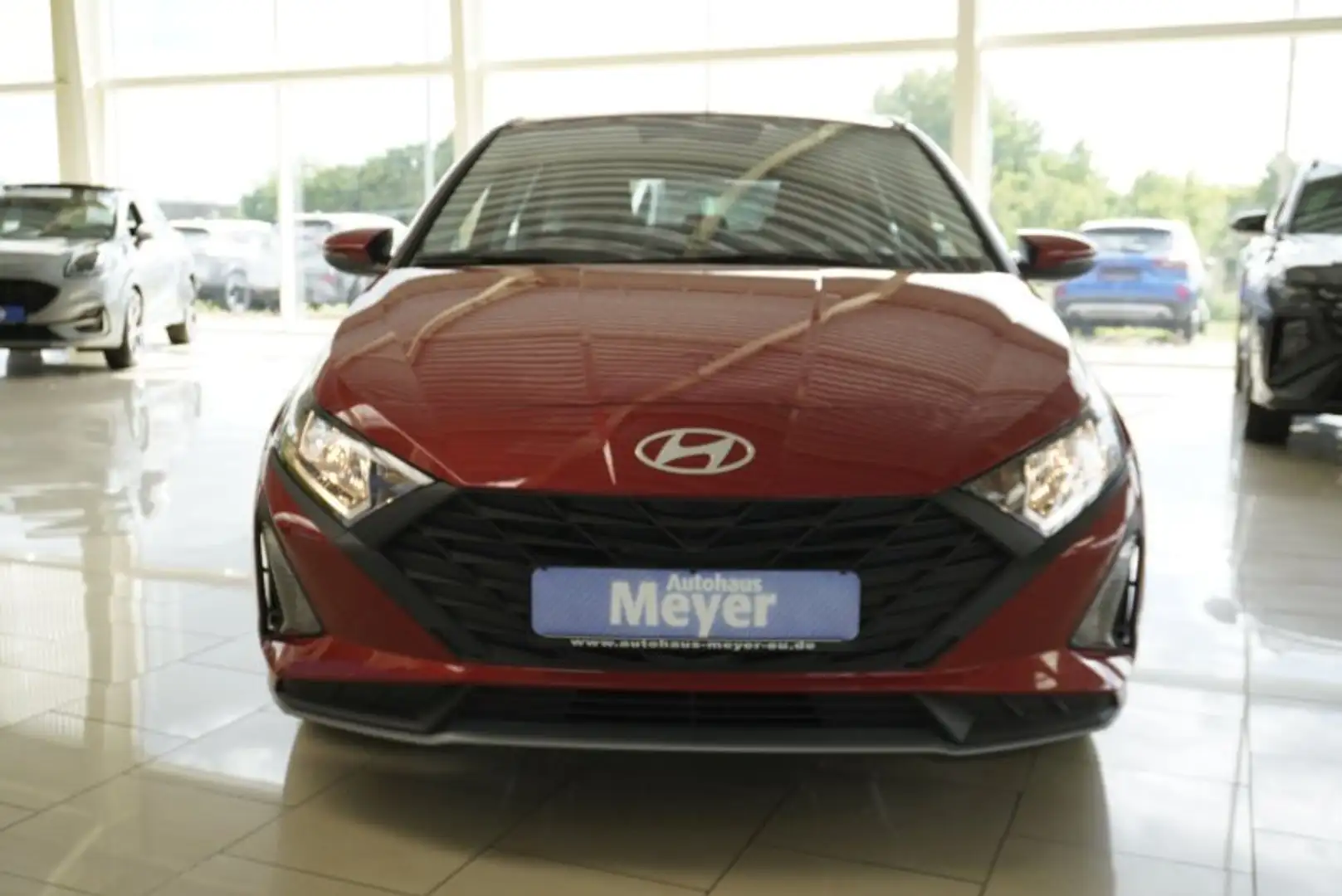 Hyundai i20 1,2 79PS Navi/Winterp/Kamera/Temp/Pdc    ** Roşu - 2