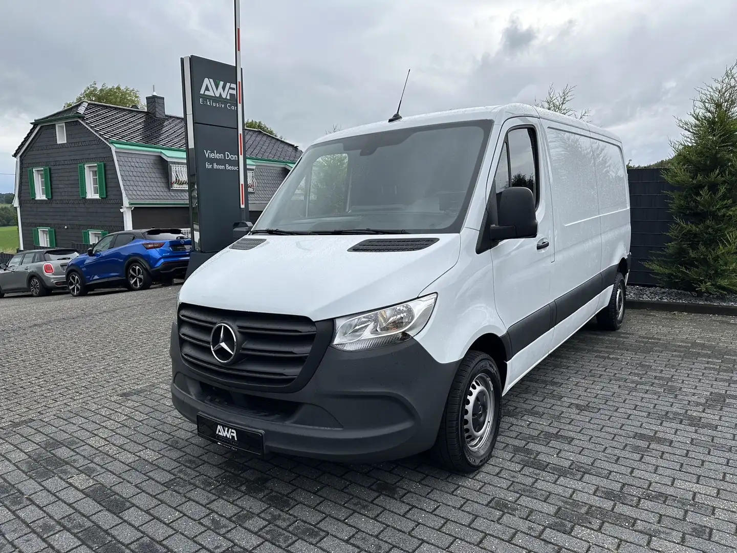 Mercedes-Benz Sprinter 211 CDI WORKER Plus L2*HECKTÜR 180°* Blanc - 1