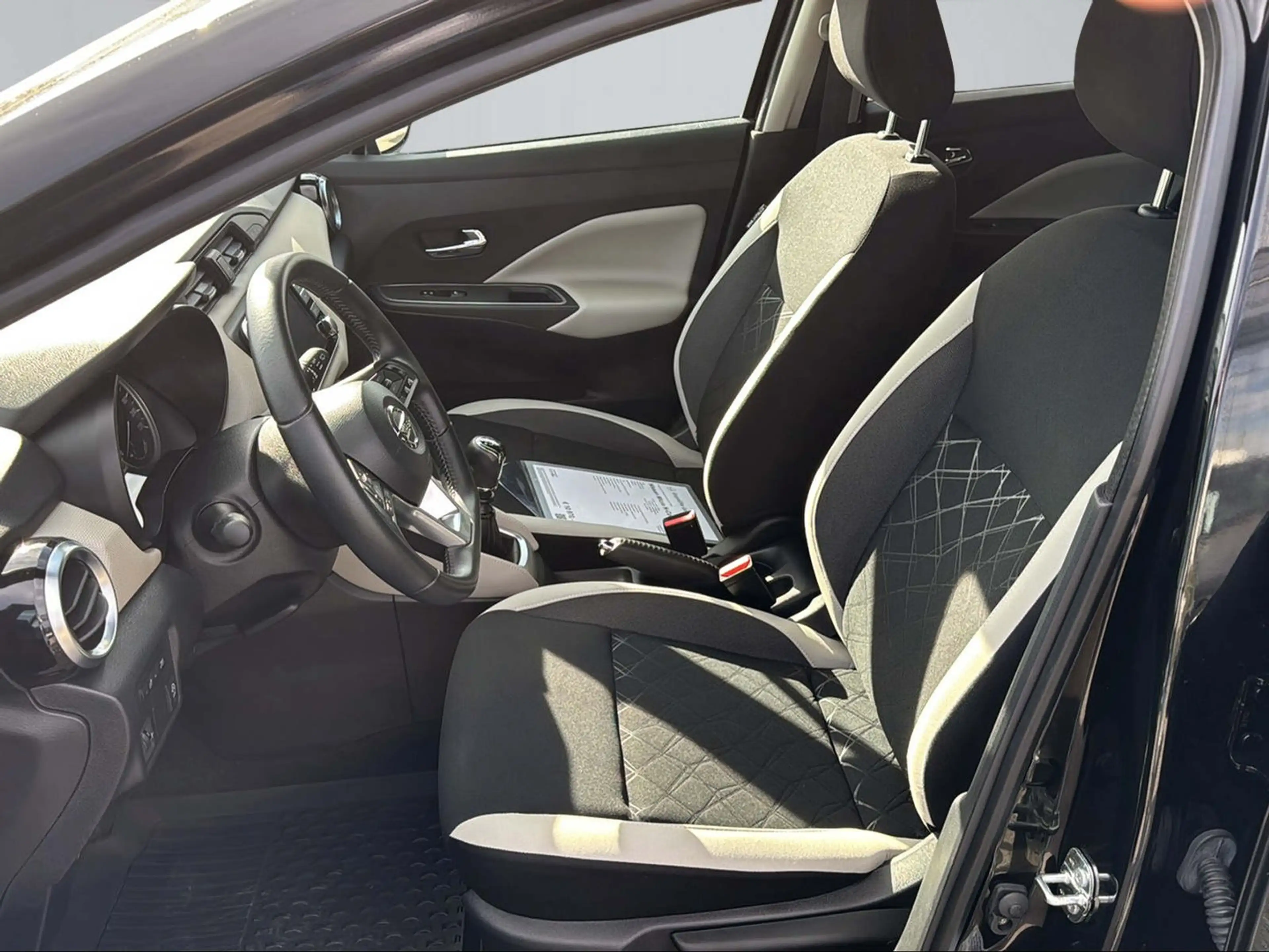 Nissan Micra N-Connecta — photo 9