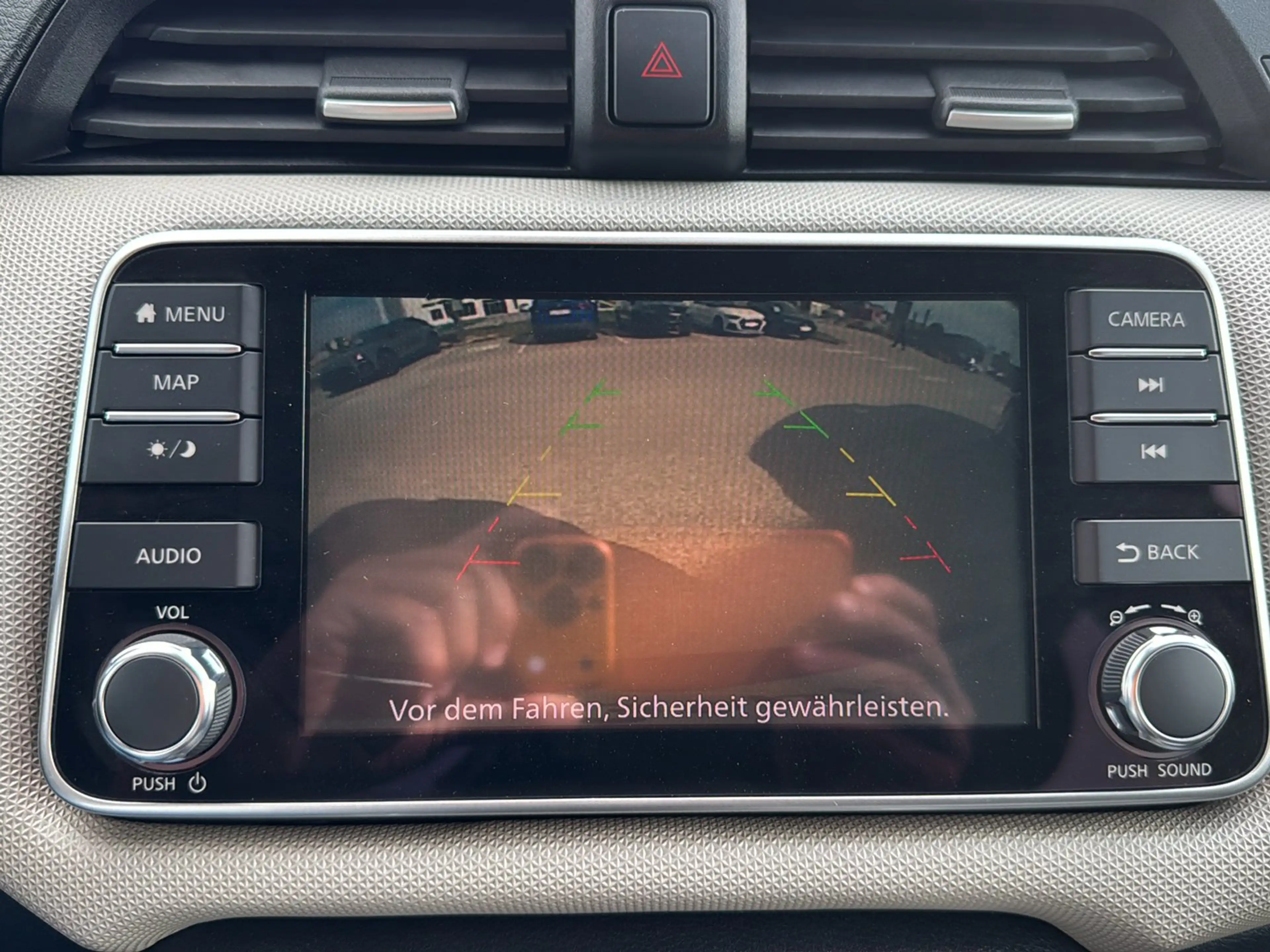 Nissan Micra N-Connecta — photo 13