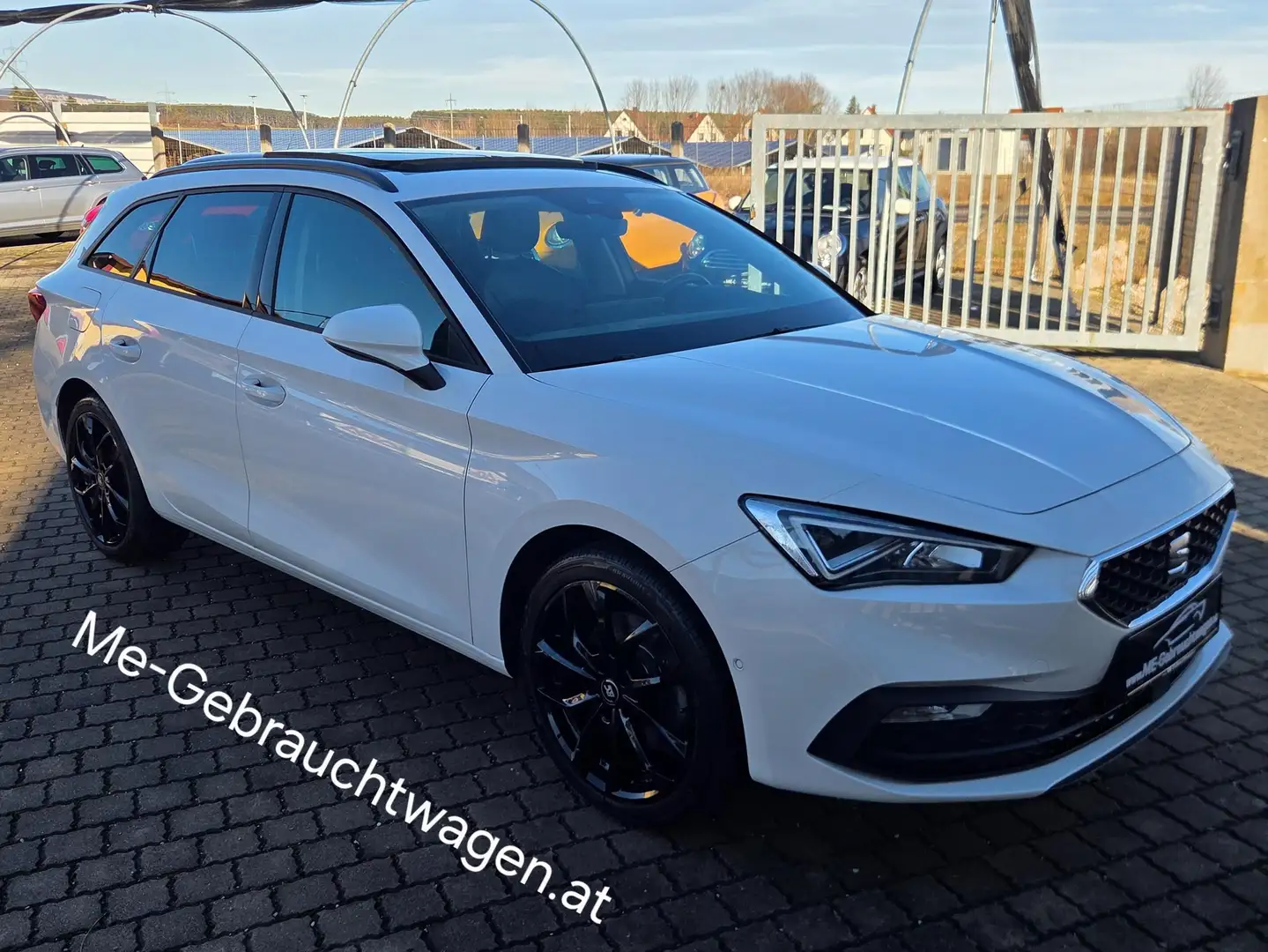 SEAT Leon DSG*SKY/VOLL-LED/VIRTUELL/NAVI/KAMERA/MEMORY/ACC* Weiß - 1