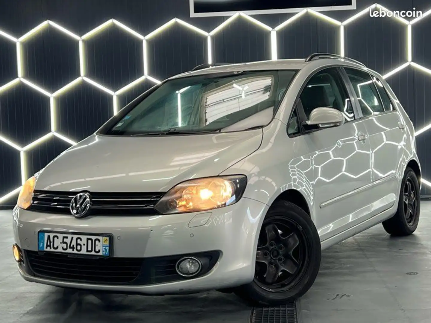 Volkswagen Golf Plus 6 2l phase 2 tdi Gris - 2